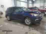 ✅ 2017 Hyundai Santa Fe Ultimate • VIN: 5XYZUDLA6HG461054 • Lot: 71547033. Wystawiony na Copart z przebiegiem 78 359 mil mil. Skorzystaj z bezpłatnego archiwum sprzedaży aukcyjnych z USA i zobacz szczegółowy raport historii pojazdu na DreamBid. Zdjęcie 4.