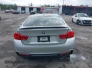 ✅ 2018 BMW 4 Series 440i • VIN: WBA4J5C57JBF07227 • Lot: 41562986. Wystawiony na IAAI z przebiegiem 76 316 mil. Bezpłatny archiwum sprzedaży aukcyjnych z USA i szczegółowy raport historii pojazdu na DreamBid. Zdjęcie 16.