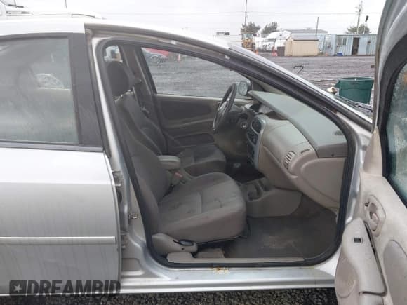 ✅ 2005 Dodge Neon SXT • VIN: 1B3ES56C95D171264 • Lot: 43615185. Wystawiony na IAAI z przebiegiem 240 039 mil. Bezpłatny archiwum sprzedaży aukcyjnych z USA i szczegółowy raport historii pojazdu na DreamBid. Zdjęcie 5.