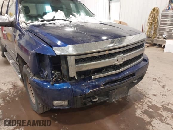 ✅ 2010 Chevrolet Silverado 1500 LTZ • VIN: 3GCRKTE37AG223977 • Lot: 43657845. Wystawiony na IAAI z przebiegiem 196 697 mil. Bezpłatny archiwum sprzedaży aukcyjnych z USA i szczegółowy raport historii pojazdu na DreamBid. Zdjęcie 6.