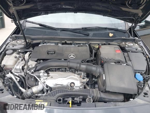 ✅ 2021 Mercedes-Benz A 220 • VIN: W1K3G4FB3MJ278745 • Lot: 42386479. Wystawiony na IAAI z przebiegiem 33 282 mil. Bezpłatny archiwum sprzedaży aukcyjnych z USA i szczegółowy raport historii pojazdu na DreamBid. Zdjęcie 10.