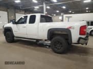 ✅ 2009 Chevrolet Silverado 2500HD • VIN: 1GCHK69K19E163972 • Lot: 89477825. Listed on Copart with 156,236 mi. Free auction sales archive from the USA and detailed vehicle history report at DreamBid. Image 2.