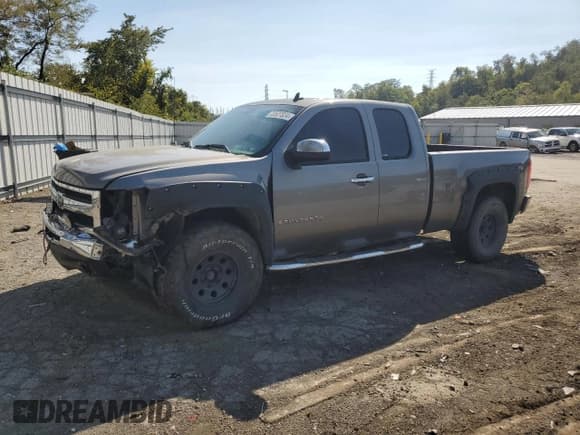 ✅ 2009 Chevrolet Silverado 1500 Work Truck • VIN: 1GCEK19C39Z231888 • Lot: 70527324. Listed on Copart with 113,752 mi. Free auction sales archive from the USA and detailed vehicle history report at DreamBid. Image 1.