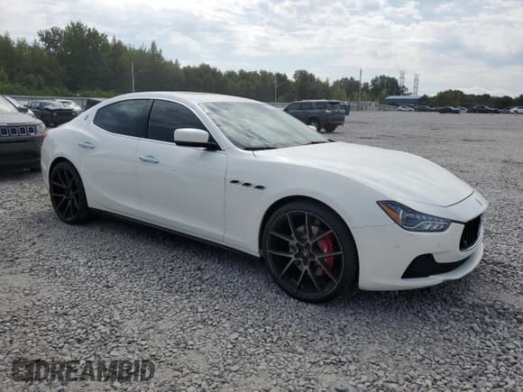 ✅ 2016 Maserati Ghibli S • VIN: ZAM57RSA0G1183122 • Lot: 71105145. Wystawiony na Copart z przebiegiem 78 097 mil. Bezpłatny archiwum sprzedaży aukcyjnych z USA i szczegółowy raport historii pojazdu na DreamBid. Zdjęcie 4.