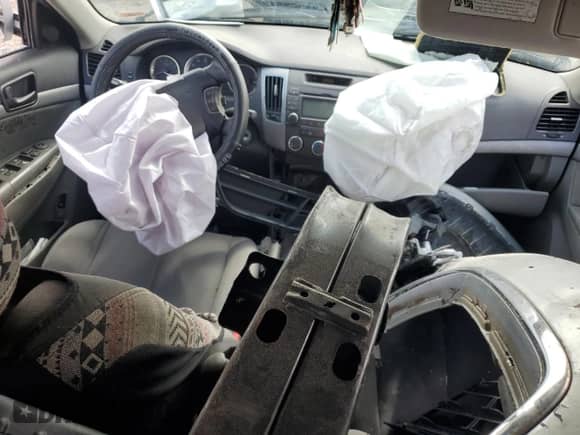 2009 Hyundai Sonata GLS с VIN 5NPET46C79H504843, выставлен на аукционе Copart как лот 64060695 с пробегом Не указан миль и Списание • Salvage title. История ставок и продаж доступна на DreamBid. Изображение 8.