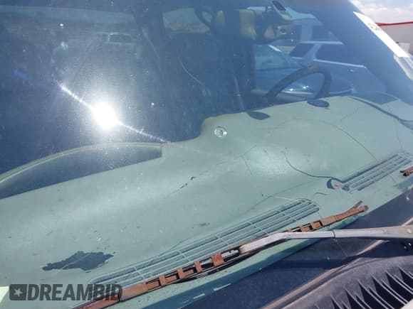 ✅ 2002 Chevrolet Silverado 2500HD LS • VIN: 1GCHK23122F204943 • Лот: 42446980. Опубликован ранее на IAAI с пробегом 261 756 миль. Бесплатный доступ к архиву аукционных продаж из США и подробный отчёт об истории автомобиля на DreamBid. Изображение 17.