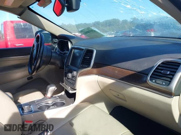 ✅ 2017 Jeep Grand Cherokee Limited • VIN: 1C4RJFBG7HC765136 • Лот: 43790660. Опубликован ранее на IAAI с пробегом Не указан. Бесплатный доступ к архиву аукционных продаж из США и подробный отчёт об истории автомобиля на DreamBid. Изображение 5.