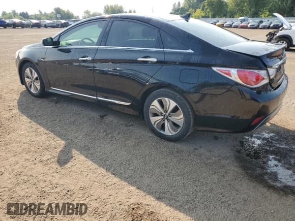 ✅ 2014 Hyundai Sonata Limited • VIN: KMHEC4A44EA118197 • Lot: 67285964. Listed on Copart with 208,020 mi. Free auction sales archive from the USA and detailed vehicle history report at DreamBid. Image 2.
