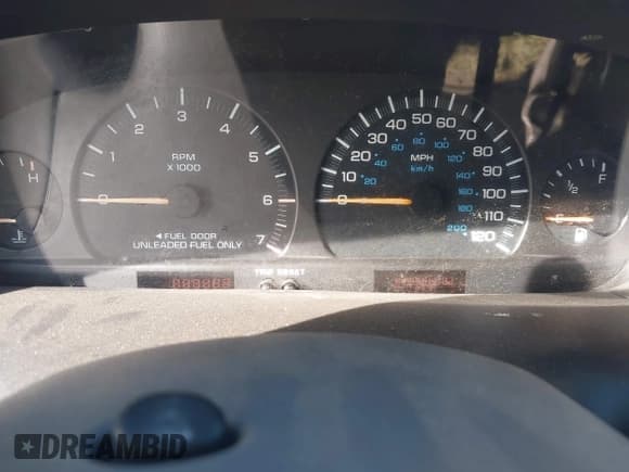 ✅ 2000 Chrysler Voyager SE • VIN: 1C4GJ44R0YB777399 • Лот: 42338359. Опубликован ранее на IAAI с пробегом Не указан. Бесплатный доступ к архиву аукционных продаж из США и подробный отчёт об истории автомобиля на DreamBid. Изображение 7.