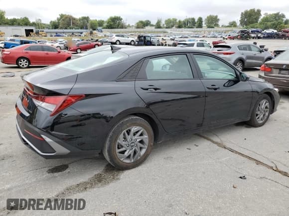 ✅ 2024 Hyundai Elantra SEL • VIN: KMHLM4DG0RU651632 • Lot: 81282645. Listed on Copart with 43,794 mi. Free auction sales archive from the USA and detailed vehicle history report at DreamBid. Image 3.