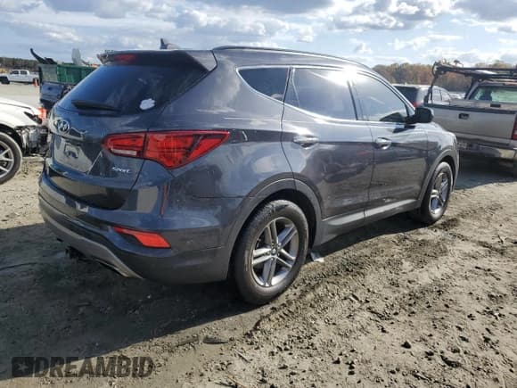 ✅ 2017 Hyundai Santa Fe 2.4L • VIN: 5XYZU3LB2HG396397 • Лот: 74169783. Опубликован ранее на Copart с пробегом 79 711 миль. Бесплатный доступ к архиву аукционных продаж из США и подробный отчёт об истории автомобиля на DreamBid. Изображение 3.
