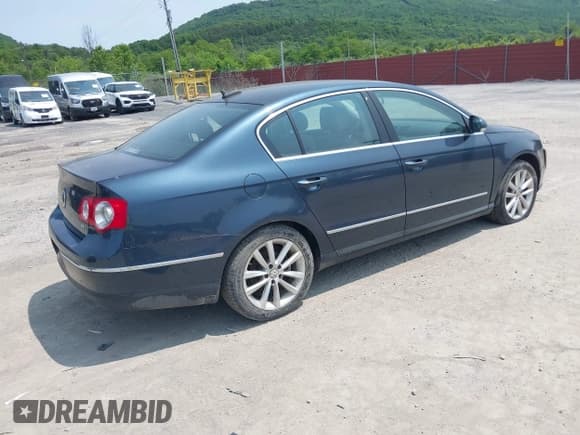 ✅ 2006 Volkswagen Passat Value Edition • VIN: WVWAK73C46P024685 • Lot: 42306118. Listed on IAAI with 160,844 mi. Free auction sales archive from the USA and detailed vehicle history report at DreamBid. Image 4.