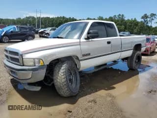✅ 1997 Dodge 2500 • VIN: 3B7KF23D4VG805987 • Lot: 58506015. Wystawiony na Copart z przebiegiem 150 520 mil. Bezpłatny archiwum sprzedaży aukcyjnych z USA i szczegółowy raport historii pojazdu na DreamBid. Zdjęcie 1.
