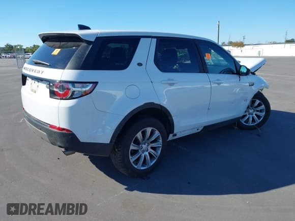 ✅ 2018 Land Rover Discovery Sport SE • VIN: SALCP2RX2JH747714 • Lot: 43704655. Wystawiony na IAAI z przebiegiem Nie podano. Bezpłatny archiwum sprzedaży aukcyjnych z USA i szczegółowy raport historii pojazdu na DreamBid. Zdjęcie 4.