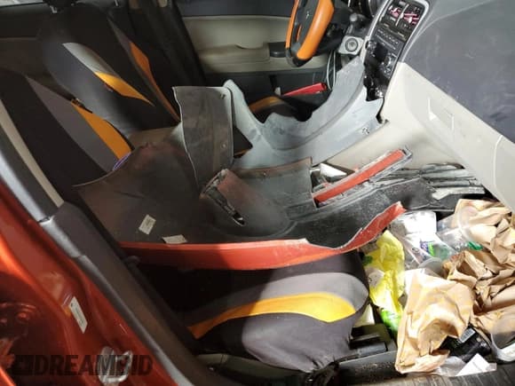 ✅ 2010 Dodge Caliber Mainstreet • VIN: 1B3CB3HA2AD567599 • Лот: 84420764. Опубликован ранее на Copart с пробегом 106 540 миль. Бесплатный доступ к архиву аукционных продаж из США и подробный отчёт об истории автомобиля на DreamBid. Изображение 13.