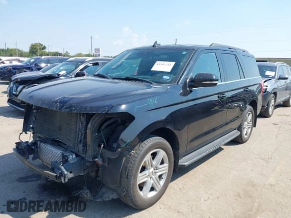 ✅ 2019 Ford Expedition XLT • VIN: 1FMJU1HT0KEA53764 • Lot: 43352751. Listed on IAAI with 104,928 mi. Free auction sales archive from the USA and detailed vehicle history report at DreamBid. Image 18.