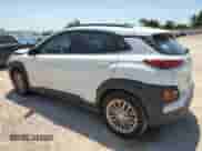 2020 Hyundai Kona SEL Plus z VIN KM8K62AA1LU595170, wystawiony jako Copart lot #58151423 z przebiegiem 49 822 mil mil oraz . Historia ofert i sprzedaży dostępna na DreamBid. Obrazek 2.