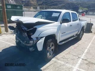 ✅ 2013 Toyota Tacoma PreRunner • VIN: 5TFJX4GN7DX019277 • Lot: 43629068. Wystawiony na IAAI z przebiegiem 314 596 mil. Bezpłatny archiwum sprzedaży aukcyjnych z USA i szczegółowy raport historii pojazdu na DreamBid. Zdjęcie 2.