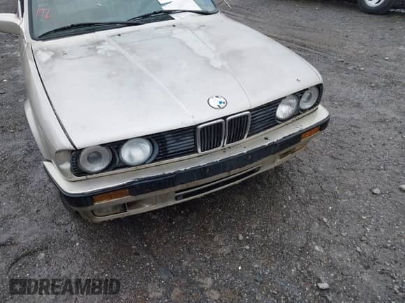 1989 BMW 3 Series 325i с VIN WBAAD230XK8845195, выставлен на аукционе IAAI как лот 43536573 с пробегом 184 461 миль миль и . История ставок и продаж доступна на DreamBid. Изображение 10.