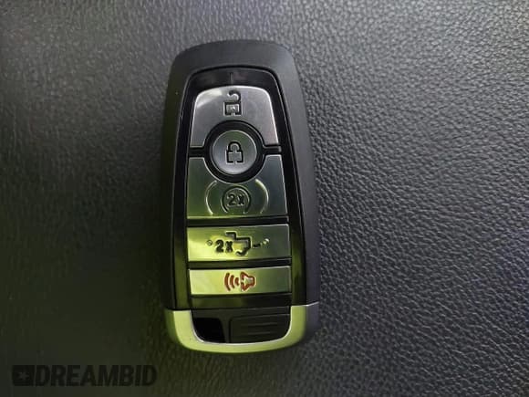 ✅ 2022 Ford F-150 Platinum • VIN: 1FTFW1E83NFB93505 • Lot: 43561059. Wystawiony na IAAI z przebiegiem 21 802 mil. Bezpłatny archiwum sprzedaży aukcyjnych z USA i szczegółowy raport historii pojazdu na DreamBid. Zdjęcie 11.