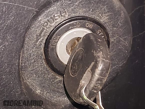 ✅ 2013 Toyota Tundra • VIN: 5TFUY5F19DX275435 • Lot: 42564657. Wystawiony na IAAI z przebiegiem 259 867 mil. Bezpłatny archiwum sprzedaży aukcyjnych z USA i szczegółowy raport historii pojazdu na DreamBid. Zdjęcie 11.