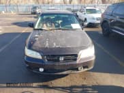 ✅ 1999 Honda Accord EX • VIN: 1HGCG5653XA118297 • Lot: 43827689. Listed on IAAI with 300,280 mi. Free auction sales archive from the USA and detailed vehicle history report at DreamBid. Image 6.
