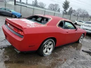 ✅ 2012 Dodge Challenger R/T Classic • VIN: 2C3CDYBT5CH167305 • Lot: 43027215. Wystawiony na Copart z przebiegiem 80 041 mil. Bezpłatny archiwum sprzedaży aukcyjnych z USA i szczegółowy raport historii pojazdu na DreamBid. Zdjęcie 3.