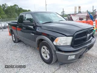 ✅ 2009 Dodge 1500 SLT • VIN: 1D3HB18P09S712991 • Lot: 42266812. Wystawiony na IAAI z przebiegiem 149 450 mil. Bezpłatny archiwum sprzedaży aukcyjnych z USA i szczegółowy raport historii pojazdu na DreamBid. Zdjęcie 1.
