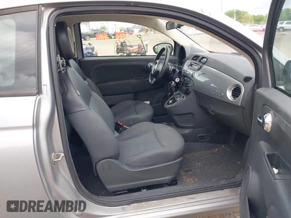 ✅ 2015 FIAT 500 Pop • VIN: 3C3CFFAR2FT590195 • Lot: 42186618. Listed on IAAI with 131,007 mi. Free auction sales archive from the USA and detailed vehicle history report at DreamBid. Image 5.