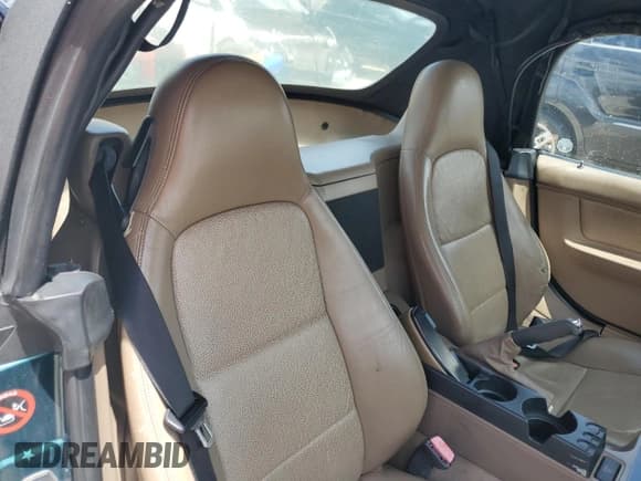 ✅ 1997 BMW 3 Series Z3 2.8 • VIN: 4USCJ3322VLC04651 • Lot: 60301784. Listed on Copart with 135,996 mi. Free auction sales archive from the USA and detailed vehicle history report at DreamBid. Image 10.