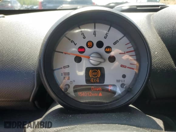 ✅ 2013 MINI Countryman S ALL4 • VIN: WMWZC5C54DWP34353 • Lot: 57059295. Listed on Copart with 154,012 mi. Free auction sales archive from the USA and detailed vehicle history report at DreamBid. Image 9.