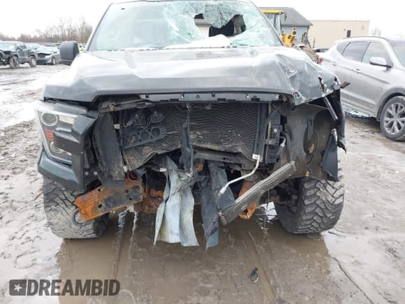 ✅ 2015 Ford F-150 XLT • VIN: 1FTEX1EPXFFC73448 • Lot: 41455498. Listed on IAAI with 189,732 mi. Free auction sales archive from the USA and detailed vehicle history report at DreamBid. Image 6.