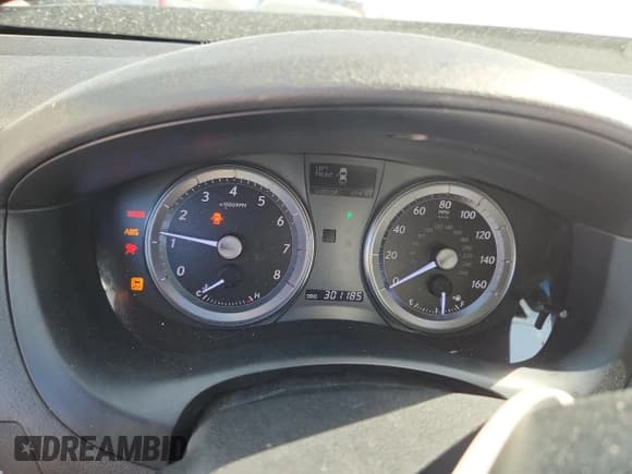 ✅ 2011 Lexus ES 330 • VIN: JTHBK1EG1B2469781 • Lot: 82612105. Listed on Copart with 301,185 mi. Free auction sales archive from the USA and detailed vehicle history report at DreamBid. Image 9.