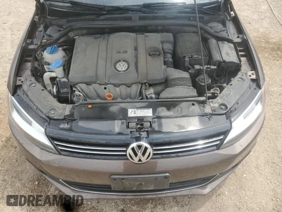 ✅ 2012 Volkswagen Jetta SEL • VIN: 3VWLP7AJ1CM301674 • Лот: 59000735. Опубликован ранее на Copart с пробегом 118 308 миль. Бесплатный доступ к архиву аукционных продаж из США и подробный отчёт об истории автомобиля на DreamBid. Изображение 11.