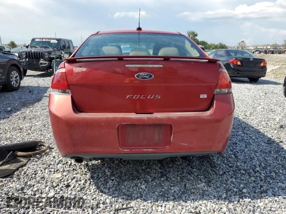 ✅ 2010 Ford Focus SE • VIN: 1FAHP3CN0AW276786 • Лот: 69461785. Опубликован ранее на Copart с пробегом 176 310 миль. Бесплатный доступ к архиву аукционных продаж из США и подробный отчёт об истории автомобиля на DreamBid. Изображение 6.