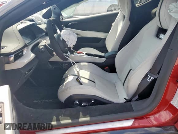 ✅ 2024 Lotus Emira First Edition • VIN: SCCLEKAX5RHA10903 • Lot: 53518495. Wystawiony na Copart z przebiegiem 8 643 mil. Bezpłatny archiwum sprzedaży aukcyjnych z USA i szczegółowy raport historii pojazdu na DreamBid. Zdjęcie 7.