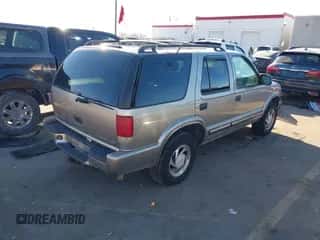 ✅ 2001 Chevrolet Blazer LT • VIN: 1GNDT13WX12195102 • Lot: 41382437. Listed on IAAI with 163,921 mi miles. Access the free auction sales archive from the USA and view a detailed vehicle history report at DreamBid. Image 4.