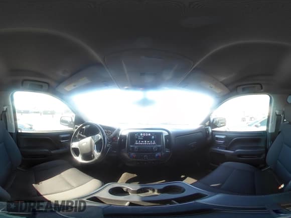 ✅ 2018 Chevrolet Silverado 1500 LT • VIN: 3GCPCREC1JG358699 • Lot: 43492968. Wystawiony na IAAI z przebiegiem 120 924 mil. Bezpłatny archiwum sprzedaży aukcyjnych z USA i szczegółowy raport historii pojazdu na DreamBid. Zdjęcie 19.