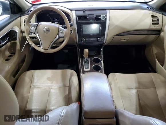 ✅ 2015 Nissan Altima 2.5 • VIN: 1N4AL3AP9FN402805 • Lot: 86636015. Listed on Copart with 88,352 mi. Free auction sales archive from the USA and detailed vehicle history report at DreamBid. Image 8.