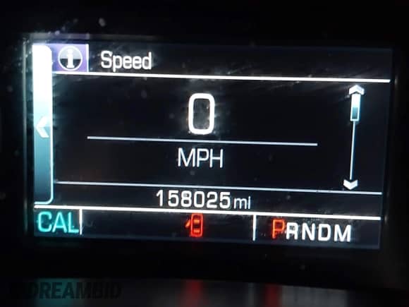 2015 Chevrolet Silverado 1500 LT z VIN 1GCRCREH0FZ398560, wystawiony jako IAAI lot #42454940 z przebiegiem 158 025 mil mil oraz . Historia ofert i sprzedaży dostępna na DreamBid. Obrazek 16.