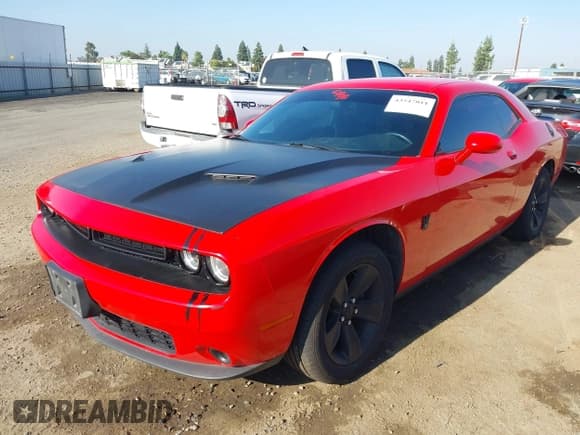✅ 2016 Dodge Challenger SXT • VIN: 2C3CDZAG8GH284103 • Lot: 43547011. Wystawiony na IAAI z przebiegiem 144 729 mil. Bezpłatny archiwum sprzedaży aukcyjnych z USA i szczegółowy raport historii pojazdu na DreamBid. Zdjęcie 20.