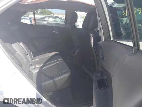 ✅ 2019 Chevrolet Equinox Premier • VIN: 2GNAXNEV6K6100056 • Лот: 43483243. Опубликован ранее на IAAI с пробегом 107 558 миль. Бесплатный доступ к архиву аукционных продаж из США и подробный отчёт об истории автомобиля на DreamBid. Изображение 8.