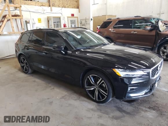✅ 2020 Volvo V60 • VIN: YV1102EM2L2369621 • Lot: 55514654. Listed on Copart with 61,342 mi. Free auction sales archive from the USA and detailed vehicle history report at DreamBid. Image 4.