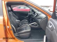 ✅ 2013 Hyundai Veloster Turbo • VIN: KMHTC6AE7DU119420 • Lot: 42676940. Wystawiony na IAAI z przebiegiem 135 948 mil. Bezpłatny archiwum sprzedaży aukcyjnych z USA i szczegółowy raport historii pojazdu na DreamBid. Zdjęcie 5.