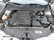 ✅ 2015 Lincoln MKZ • VIN: 3LN6L2GK7FR610907 • Lot: 43823626. Wystawiony na IAAI z przebiegiem 170 039 mil. Bezpłatny archiwum sprzedaży aukcyjnych z USA i szczegółowy raport historii pojazdu na DreamBid. Zdjęcie 10.