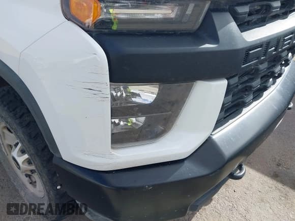 ✅ 2022 Chevrolet Silverado 2500HD Work Truck • VIN: 1GC2YLEY9NF233770 • Lot: 40905415. Wystawiony na IAAI z przebiegiem 145 387 mil. Bezpłatny archiwum sprzedaży aukcyjnych z USA i szczegółowy raport historii pojazdu na DreamBid. Zdjęcie 19.