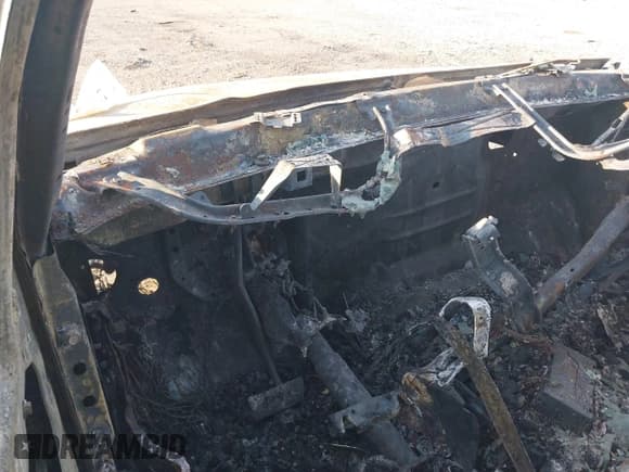 ✅ 2005 Chevrolet Tahoe Z71 • VIN: 1GNEK13T05R151877 • Лот: 43339354. Опубликован ранее на IAAI с пробегом Не указан. Бесплатный доступ к архиву аукционных продаж из США и подробный отчёт об истории автомобиля на DreamBid. Изображение 7.