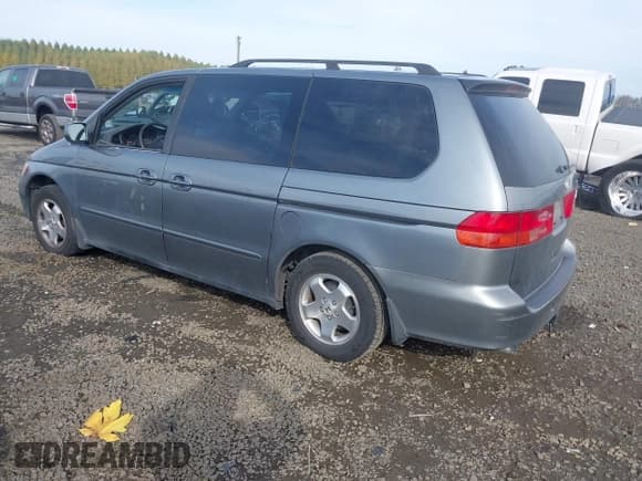 ✅ 2001 Honda Odyssey EX • VIN: 2HKRL18631H511848 • Lot: 43570692. Wystawiony na IAAI z przebiegiem 174 699 mil. Bezpłatny archiwum sprzedaży aukcyjnych z USA i szczegółowy raport historii pojazdu na DreamBid. Zdjęcie 3.