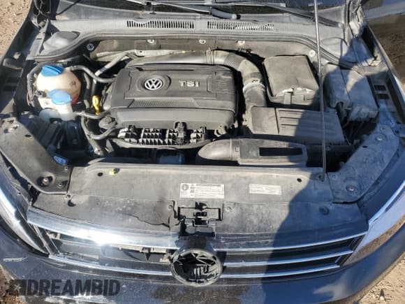 ✅ 2015 Volkswagen Jetta SE • VIN: 3VWD07AJ6FM278101 • Lot: 89705125. Wystawiony na Copart z przebiegiem 94 305 mil. Bezpłatny archiwum sprzedaży aukcyjnych z USA i szczegółowy raport historii pojazdu na DreamBid. Zdjęcie 11.