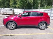 ✅ 2018 Kia Sportage LX • VIN: KNDPMCAC1J7322863 • Lot: 43082285. Wystawiony na IAAI z przebiegiem 76 737 mil. Bezpłatny archiwum sprzedaży aukcyjnych z USA i szczegółowy raport historii pojazdu na DreamBid. Zdjęcie 14.